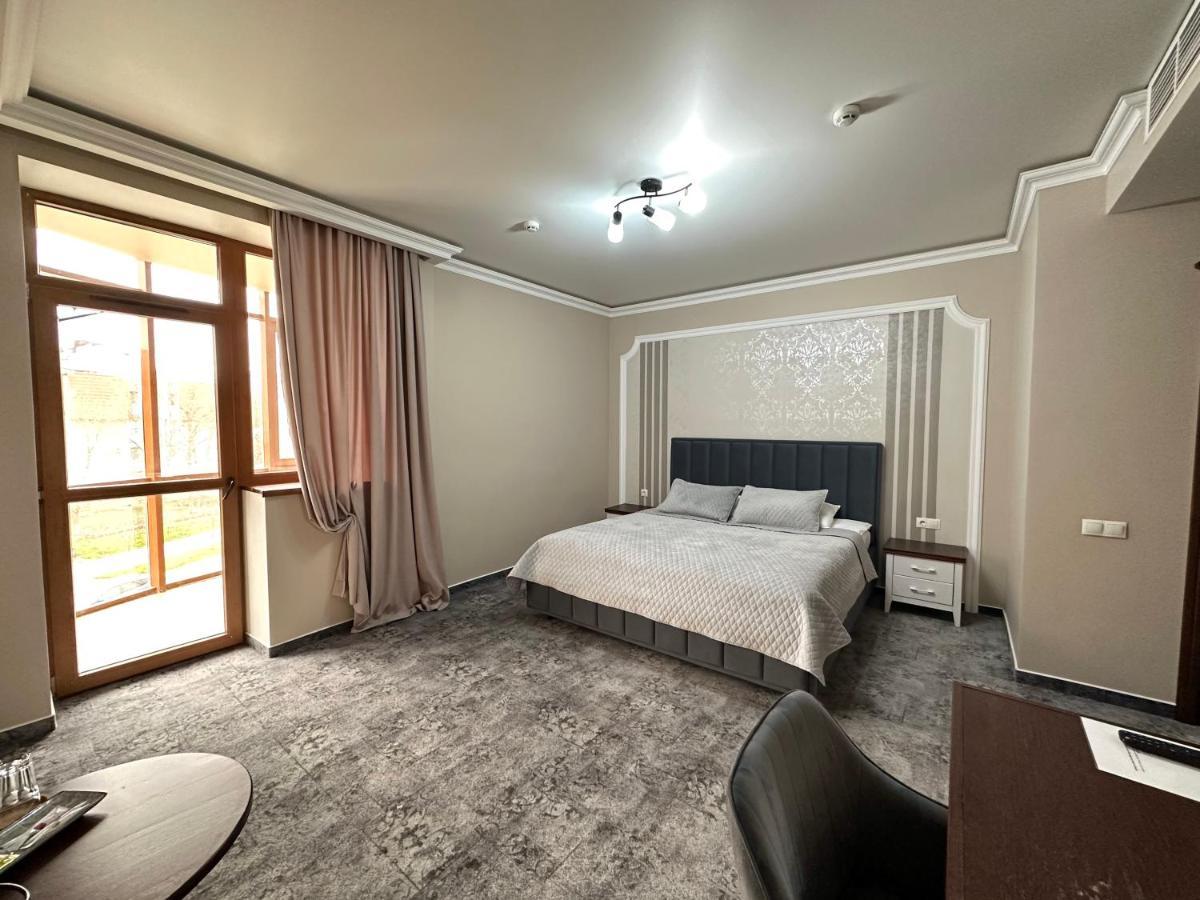 Villa Acaem تشيسيناو المظهر الخارجي الصورة